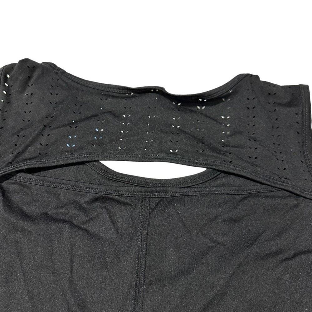 Member’s Mark Women’s Everyday Perforated Tank Size Large - Picture 9 of 12